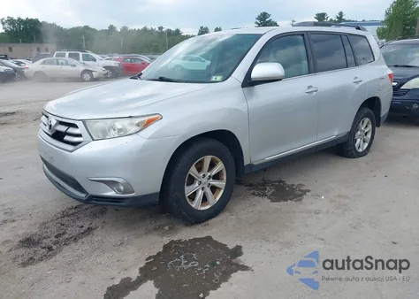 2011 Toyota Highlander Base V6 из США, поврежденный, VIN 5TDBK3EH5BS043073